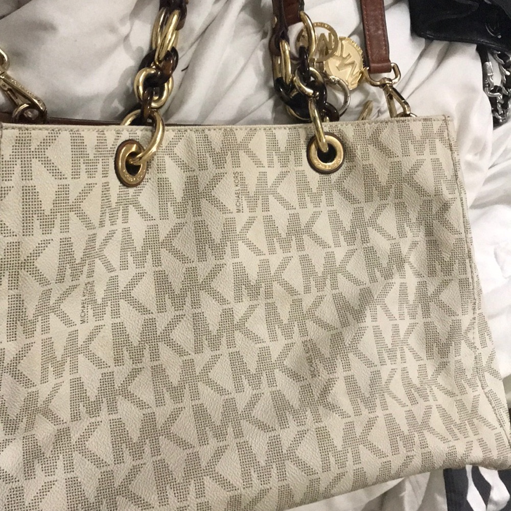 Authentic MK